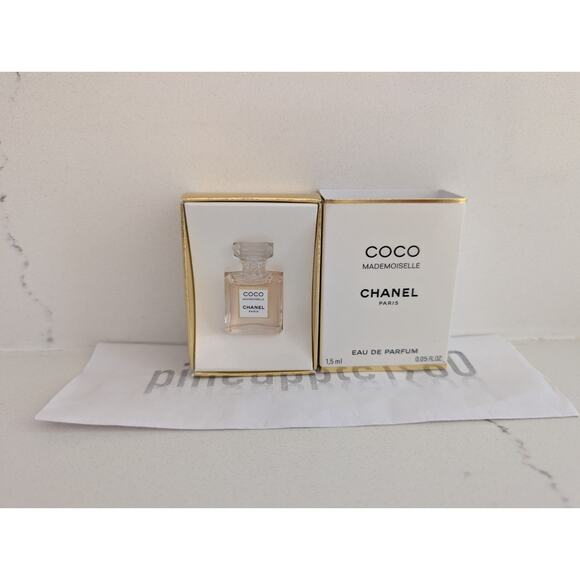 New Chanel COCO MADEMOISELLE Eau De Parfum Miniature Collectable .05 oz /1.5 ml - Picture 1 of 7